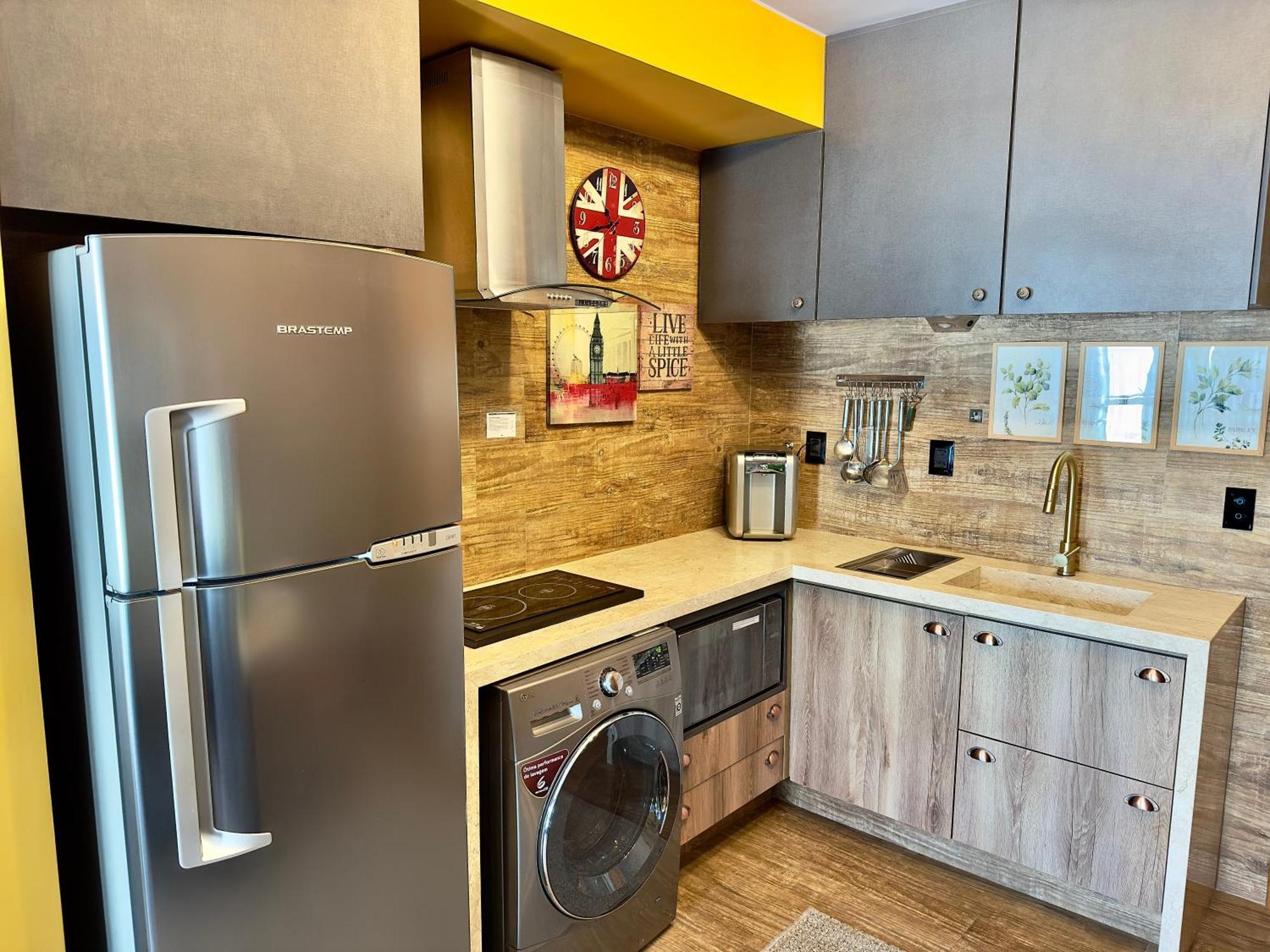 Ed Saint Moritz, Flat Com Garagem 01, Shn No Coracao De Brasilia Apartment Exterior photo
